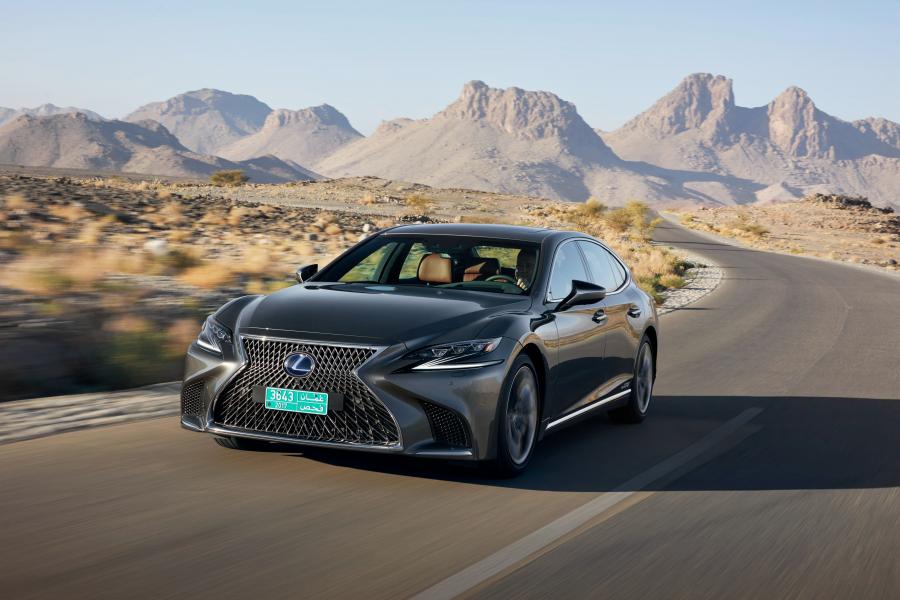  Lexus LS500h AWD 2017 года  (WW) (фото 21 из 40)